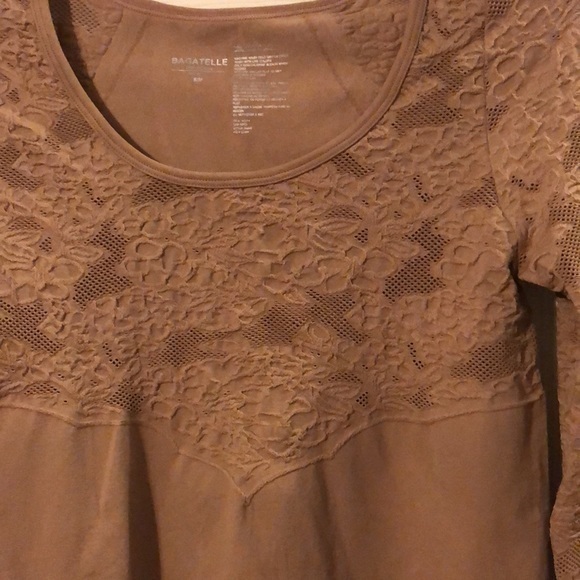 Tan reversible long sleeve knit shirt with lace new‎ with tags - Picture 4 of 7